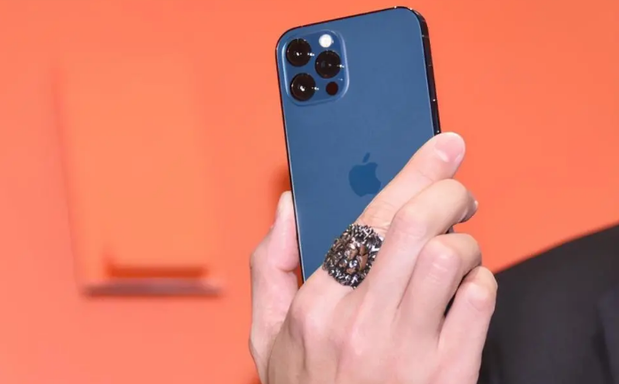 新政镇苹果手机维修分享iPhone12系列重启方法教程 